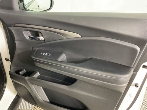 Used 2019 Honda Ridgeline Sport image 23