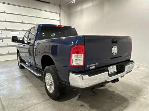 Used 2024 RAM 2500 Big Horn w/ Bed Utility Group image 8