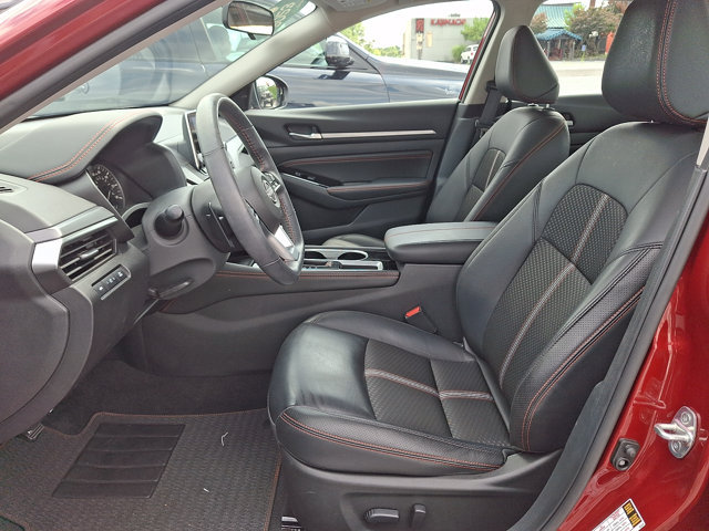 Used 2023 Nissan Altima 2.5 SR FWD image 14