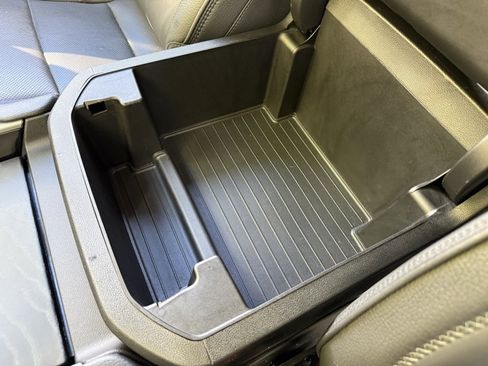 Certified 2024 GMC Yukon XL Denali image 39