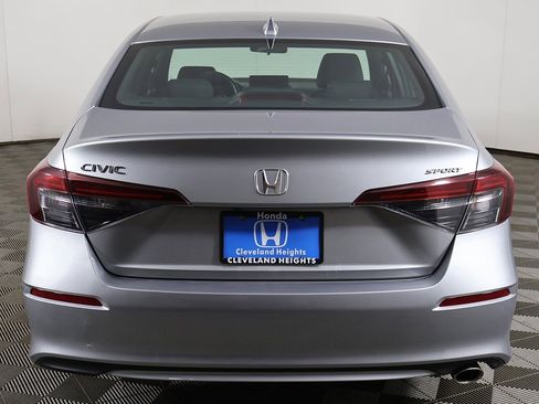Used 2025 Honda Civic Sport image 10