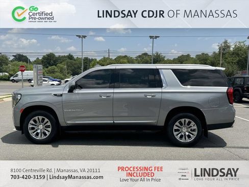 Used 2024 GMC Yukon XL Denali AWD/4WD image 5