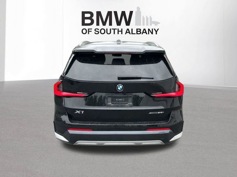 Certified 2024 BMW X1 xDrive28i w/ Convenience Package AWD/4WD image 4