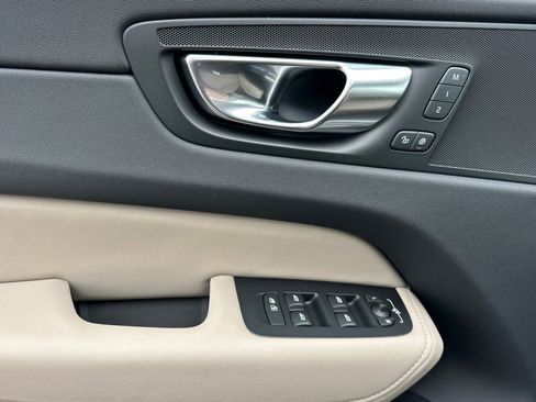 New 2026 Volvo XC60 B5 Plus w/ Protection Package Premier AWD/4WD image 10