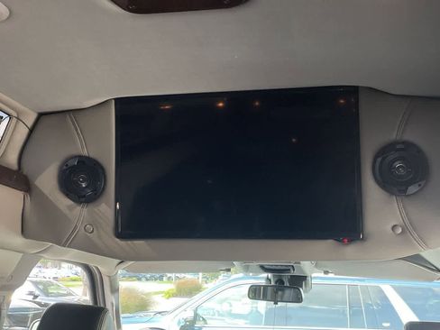 Used 2019 GMC Savana 2500 Extended w/ Enhanced Convenience Package image 23