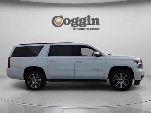 Used 2019 Chevrolet Suburban LT image 7