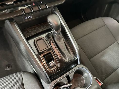 Used 2023 GMC Canyon Elevation image 20