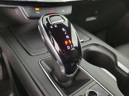 Certified 2025 Cadillac XT4 Premium Luxury FWD image 28