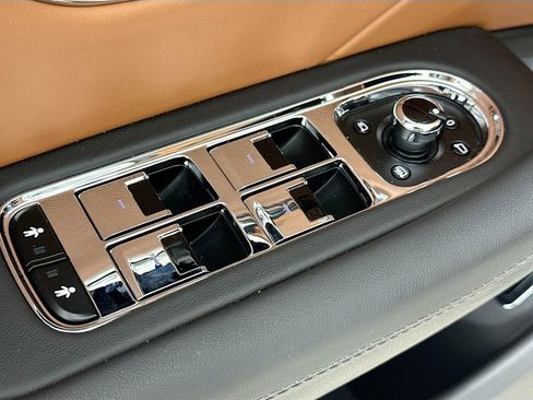 Used 2022 Bentley Flying Spur V8 AWD/4WD image 23