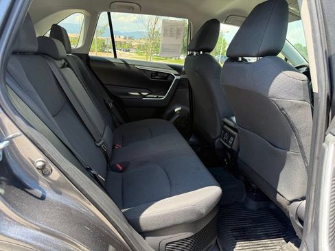 Used 2020 Toyota RAV4 LE w/ Carpet Mat Package AWD/4WD image 26