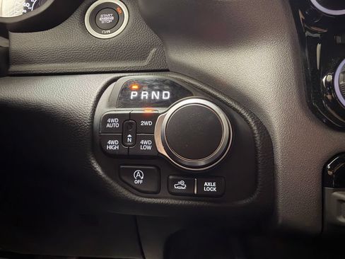 Used 2025 RAM 1500 Big Horn AWD/4WD image 15
