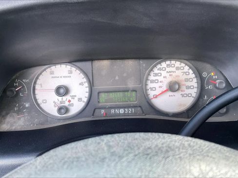 Used 2005 Ford F250 Lariat image 25