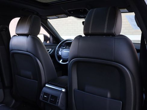 Used 2020 Land Rover Range Rover Velar S image 27
