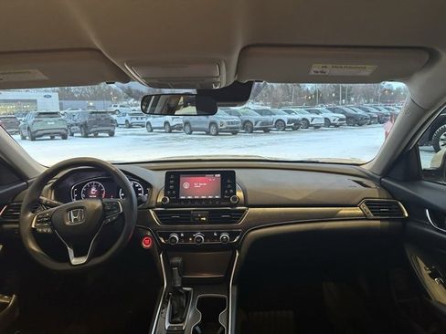 Used 2018 Honda Accord LX image 16