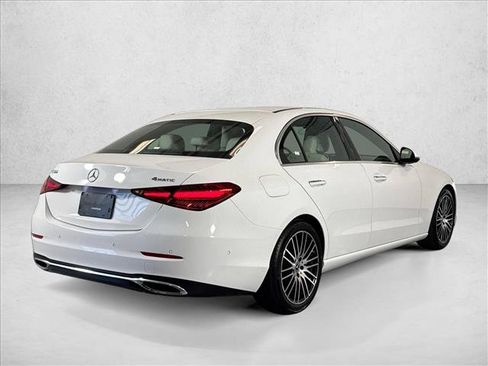 Used 2024 Mercedes-Benz C 300 4MATIC Sedan image 5
