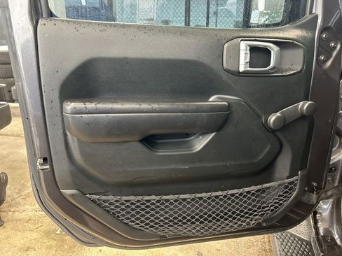 Certified 2021 Jeep Wrangler Unlimited Sport image 35