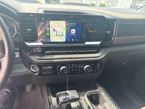 Used 2023 Chevrolet Silverado 1500 ZR2 w/ Technology Package AWD/4WD image 8