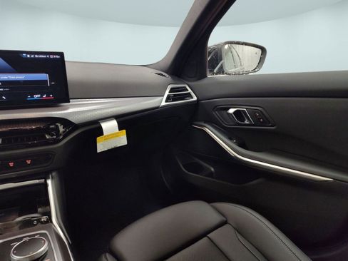 Used 2025 BMW 330i xDrive Sedan w/ Convenience Package image 24