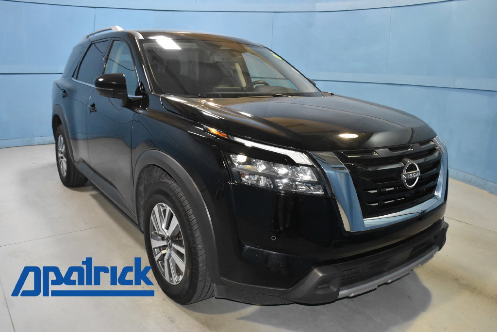 Used 2025 Nissan Pathfinder SL AWD/4WD image 1