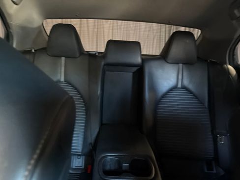 Used 2022 Toyota Camry SE FWD image 21