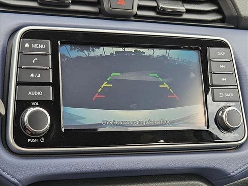 Used 2024 Nissan Versa SV FWD image 18