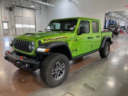 New 2025 Jeep Gladiator Mojave w/ Steel Bumper Group