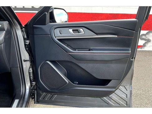 Used 2025 Ford Explorer ST-Line AWD/4WD image 20