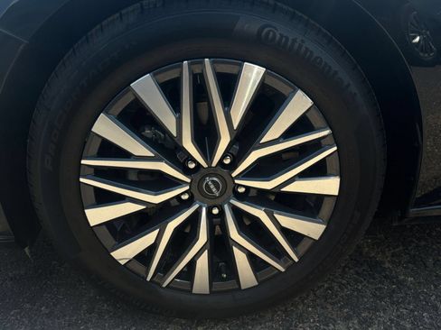 Used 2025 Nissan Altima 2.5 SV FWD image 28