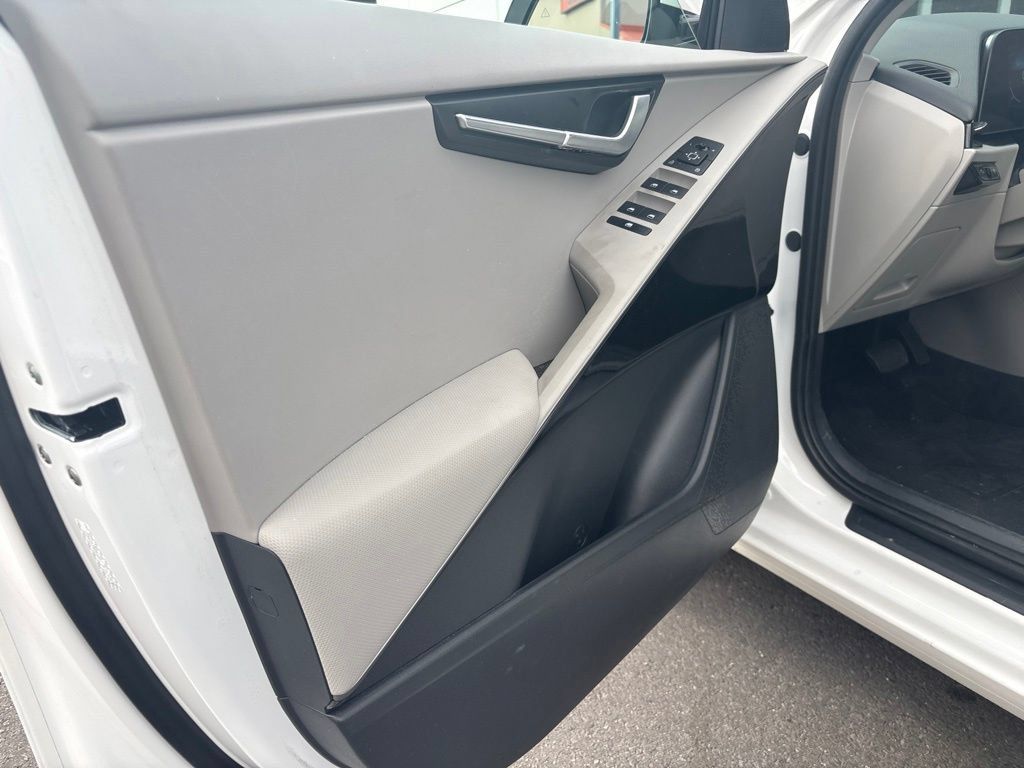 Certified 2023 Kia Niro Wind w/ Wind Preserve Package FWD image 8