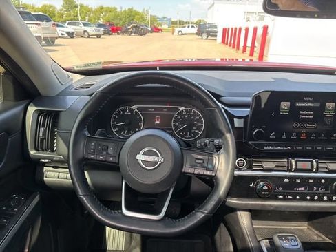 Used 2022 Nissan Pathfinder SL w/ SL Premium Package FWD image 31