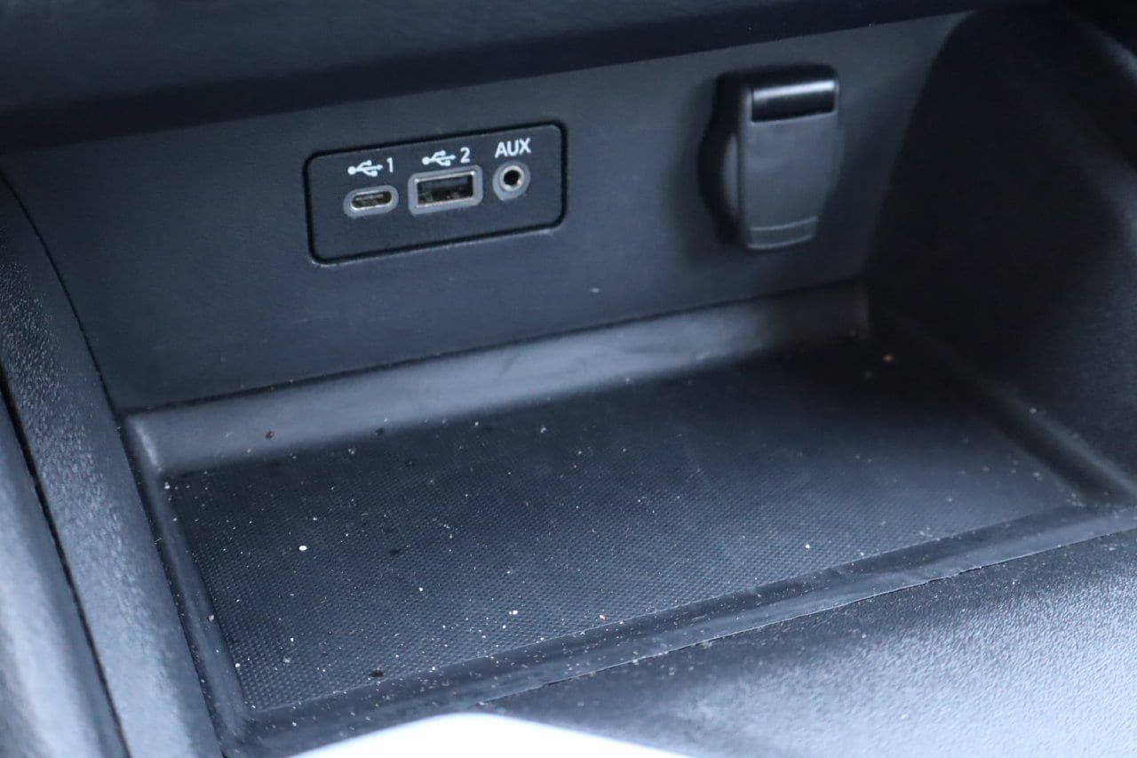 Used 2025 Nissan Altima 2.5 SV FWD image 23