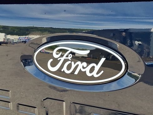 Used 2025 Ford F150 Platinum w/ Equipment Group 702A High AWD/4WD image 30