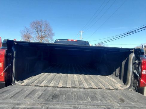 Used 2018 Chevrolet Silverado 1500 LT w/ All Star Edition image 5