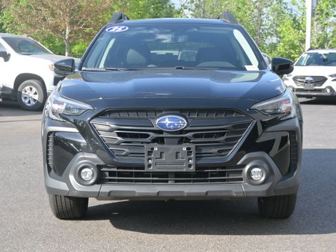 Certified 2025 Subaru Outback Onyx Edition AWD/4WD image 3