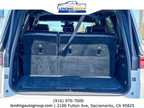 Used 2024 Jeep Wagoneer Series II w/ Flexible Seating Group RWD image 25