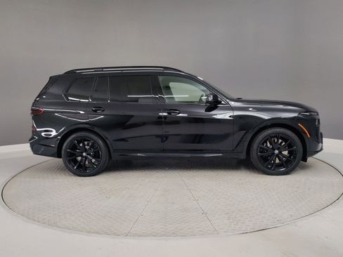 New 2026 BMW X7 xDrive40i w/ M Sport Package image 5