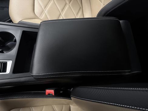 Used 2025 Volkswagen Atlas Cross Sport SE image 18