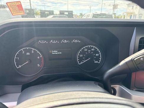 Used 2025 Ford F550 4x4 Regular Cab Super Duty image 12