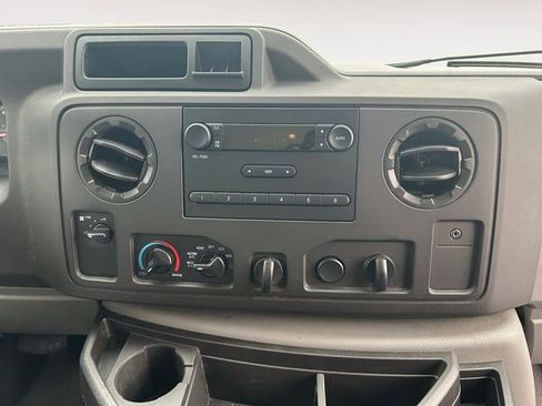 Used 2019 Ford E-350 and Econoline 350 Super Duty RWD image 11