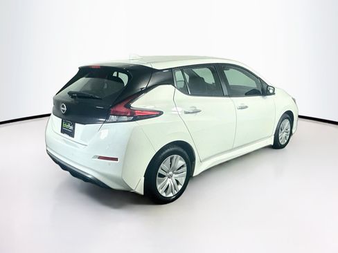 Used 2024 Nissan Leaf S FWD image 9