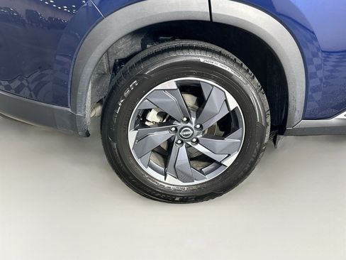 Used 2026 Nissan Rogue SV FWD image 11