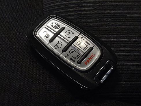 Used 2024 Chrysler Voyager LX FWD image 32