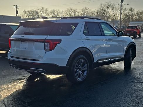 Used 2025 Ford Explorer Active w/ Active Comfort Package image 56