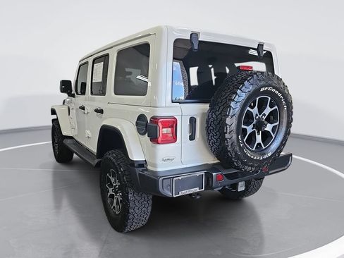 Used 2021 Jeep Wrangler Unlimited Sahara w/ Dual Top Group AWD/4WD image 6