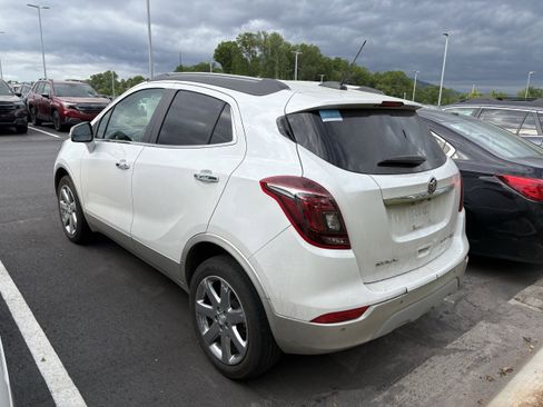 Used 2017 Buick Encore Premium w/ Experience Buick Package AWD/4WD image 4