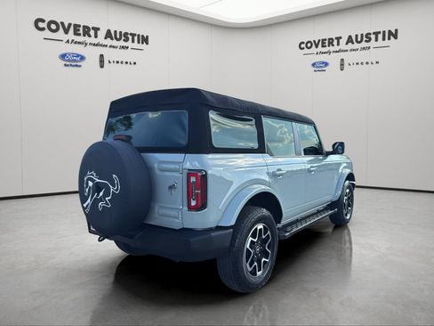 Used 2023 Ford Bronco Outer Banks AWD/4WD image 5