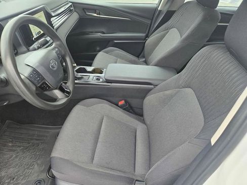 Certified 2025 Toyota Camry LE AWD/4WD image 18