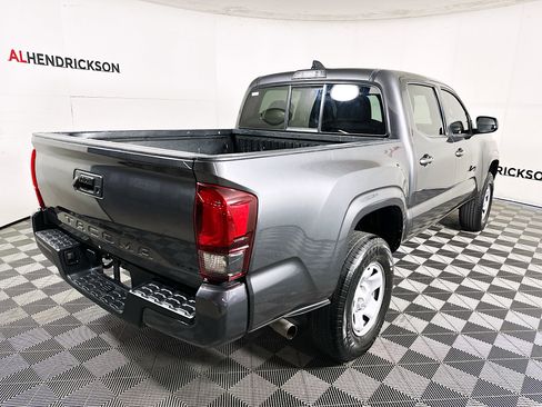Used 2021 Toyota Tacoma SR w/ SR Convenience Package image 3