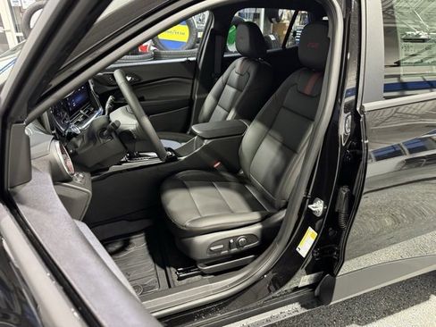 New 2026 Chevrolet Trax RS w/ Driver Confidence Package image 25