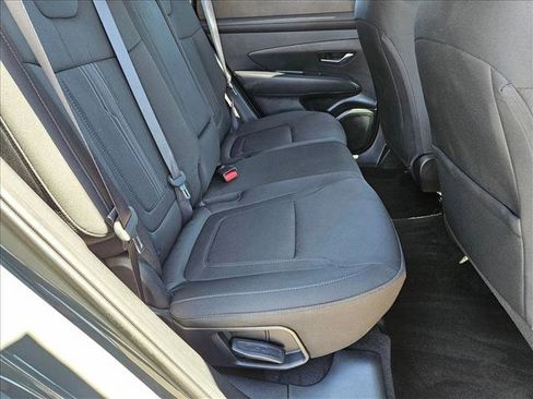 Used 2025 Hyundai Tucson SEL FWD image 18
